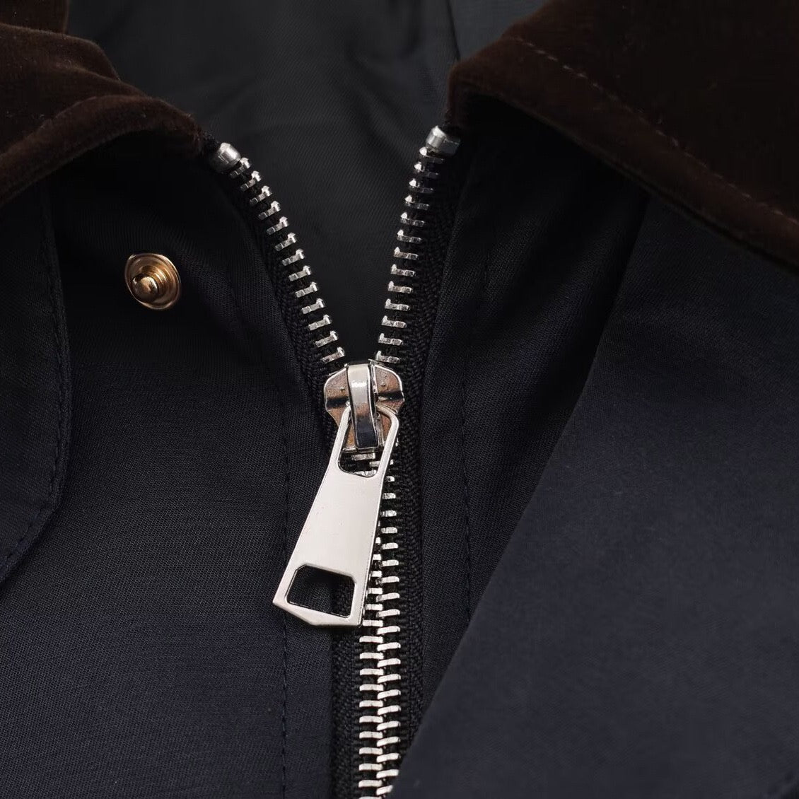 Veste imperméable bleu marine avec capuche - NUN0114