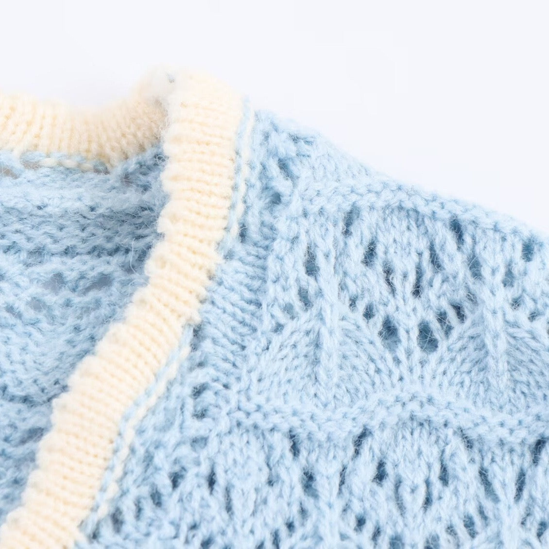 Cardigan ajouré bleu ciel - NUN0116
