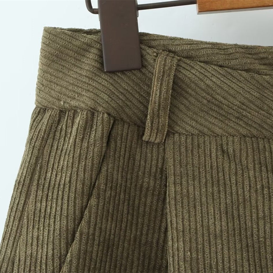 Pantalon en velours côtelé - NUN0109
